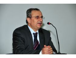 Gazeteci Uşşak, Yyü'de Öğrencilere Hayal Etmenin Önemini Anlattı