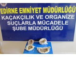 Bulgar Bayanın Paltosunda Uyuşturucu Çıktı