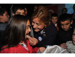 Sosyal Hizmetler Eğitim Ve Yardım Vakfı'ndan Çocuk Yuvasına Moral Ziyareti
