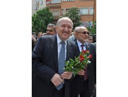 Vali Ve Şoförünün Tedavisi Sürüyor