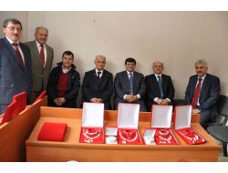 Bayanlar Hem Meslek Öğreniyor, Hem Aile Bütçesine Katkı Sağlıyor