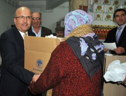Belediye, 472 Aileye 3 Ton Et Dağıttı
