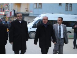 Chp Genel Başkan Yardımcısı Sezgin Tanrıkulu Hakkari'de