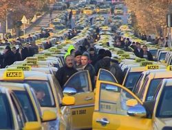 Ankara'da Taksiye Zam Geldi, Taksimetre Kuyruğu Oluştu