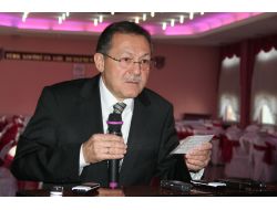 Ak Parti Genel Başkan Yardımcısı Uğur, 86 Oda Başkanına Büyükşehiri Anlattı