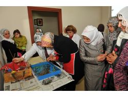 Vali Karaloğlu'nun Eşi, Çogem'e Gelen Çocuklarla Türkü Söyledi, Ebru Yaptı