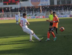 Adanaspor: 3 - Karşıyaka: 2