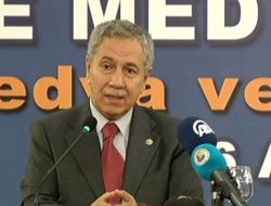 Arınç: Gazeteciler Terörle Mücadele Yasası'na Muhalefetten Tutuklu