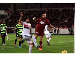 Mersin İdman Yurdu: 2 - Akhisar Belediyespor: 1 (İlk Yarı)