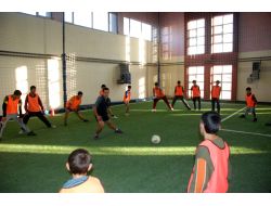 Yaz Spor Okullarına Kışın Da Devam