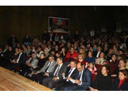 Nida Tüfekçi Korosu Yılın Son Konserini Verdi