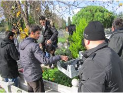 Öğrenciler 'Okul Adam'ın Kabrini Ziyaret Etti