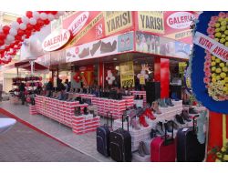 Galeria 15 İnci Mağazasını Açtı