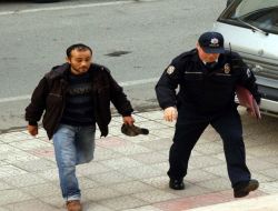 Tartıştığı Babasını Darp Ettiği İçin Gözaltına Alınan Genç, Mahkemece Serbest Bırakıldı