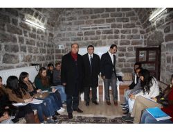 Zinciriye Medresesi'nde Osmanlı Türkçesi Kursu Veriliyor