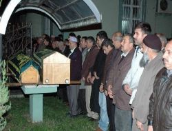 Sakarya'da Yangında Ölen İki Kardeş Toprağa Verildi
