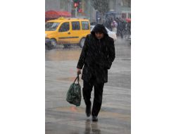 Malatya'da Mevsimin İlk Karı Yağdı