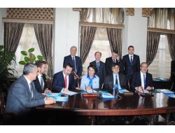 Rektör Yılmaz: İlaç İthal Eden Değil, İhraç Eden Ülke Olacağız