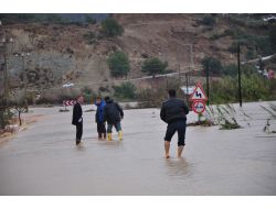 Alanya'da 20 Köyün Ulaşımı Sağlayan Köprü Sular Altında Kaldı