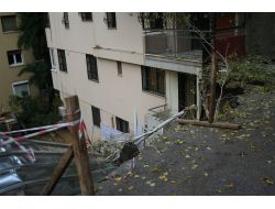 Temel Kazısında Toprak Kaydı, Yan Bina Çatladı