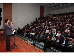 Adıyaman Üniversitesi’nde Serdar Tuncer'le ‘şiir Ve Muhabbet’
