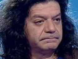 Meğer herkesi kandırmış!!