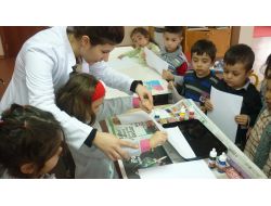 Çocuk Kulübü Üyeleri Ebru Yapmayı Öğrendi