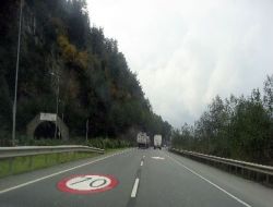 Karadeniz Sahil Yolunda Yeni Trafik Uyarı İşaretleri Zemine Çizildi