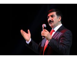 Reşit Muhtar, Kırık Mızrap'ın Sözleriyle Duygu Seli Oluşturdu