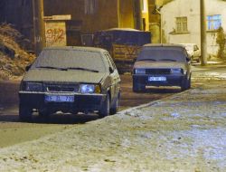 Kütahya Merkeze Mevsimin İlk Karı Yağdı