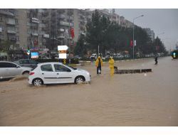 Adıyaman'da Sağanak Yağış Nedeniyle Okullar Tatil