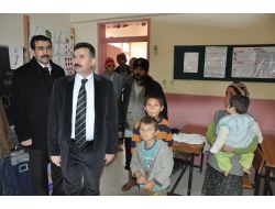 Çadırları Su Altında Kalan Tarım İşçileri Okullara Yerleştirildi