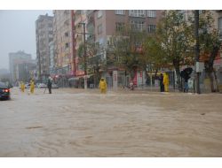 Yağmur Elazığ Merkezi Sular Altında Bıraktı