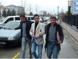 Oto Faresi Mobeseye Yakalandı