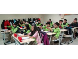 Özel Nilüfer Safvet Koleji'nde Teknoloji Farklı Boyuta Taşındı