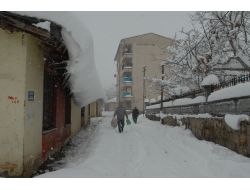 Doğuda Kış: Başkale’de 54 Köy Yolu Ulaşıma Kapalı