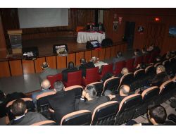 Ağrı'da Okul Yöneticilerine Afet Ve Acil Durum Hazırlık Semineri