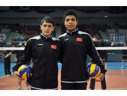 Voleybol Yıldız Erkek Milli Takım, Kamp Çalışmalarını Sürdürüyor
