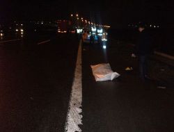 Aracını Tamir İçin İndi Kamyonun Altında Kaldı