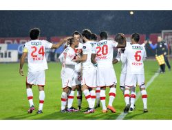 Medical Park Antalyaspor: 1- Eskişehirspor : 0 (İlk Yarı)