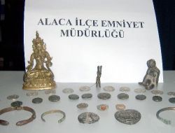 Çorum'da 30 Parça Tarihi Eser Yakalandı