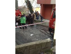 Bacayı Benzinle Temizlemeye Çalıştı, Evi Yaktı