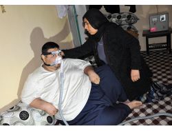 27 Yaşında 183 Kilo Olan Genç, Tedavi İçin Destek Bekliyor