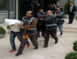 Gündüzleri Garsonluk, Geceleri Hırsızlık Yapan 7 Kişi Tutuklandı