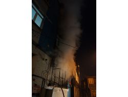 Beyoğlu'nda Yangın Paniği