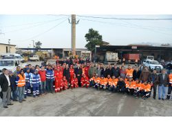 İzmir Büyükşehir'in Temizlik Kervanına Çiğli De Katıldı