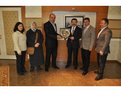 Eğitimcilerden, Başkan Odabaşı’na Teşekkür Plaketi