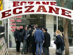 SGK, Eczanelerle Ayrı Ayrı Masaya Oturuyor, Avans Ödemesi Yüzde 90'a Çıkarılacak!