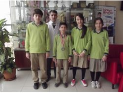 Özel İrem Öğrencileri, Proje Yarışmasından Bronz Madalya İle Döndü