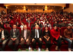 Adıyaman Üniversitesi'nde Finaller Öncesi Moral Konseri Düzenlendi